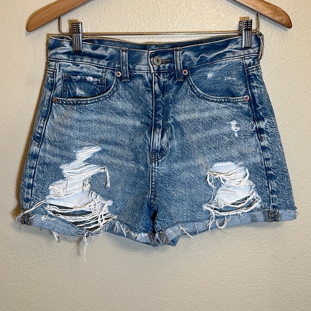 AMERICAN Eagle High Rise Distressed Jean Shorts